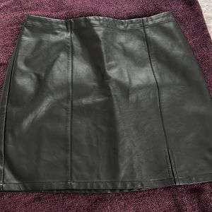 Black leather skirt super cute